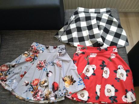 Šaty a sukne - rôzne, l / m / s