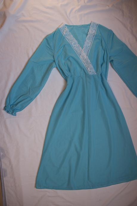 Vintage nebesky modrá nočná košeľa jemná čipka, m