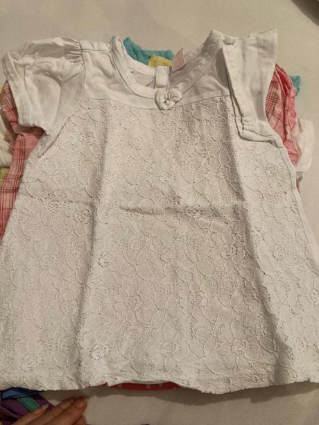 Tricka/tielka/ tuniky 25ks, 92