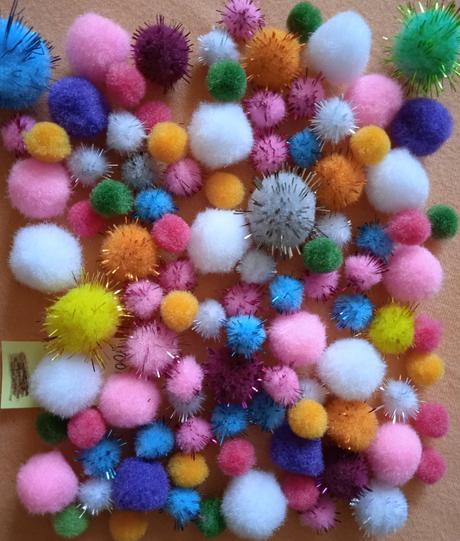 Pom pom farebné guličky, 