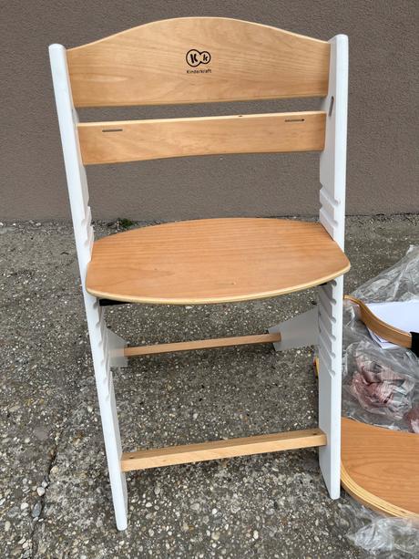 Rastúca stolička, kinderkraft