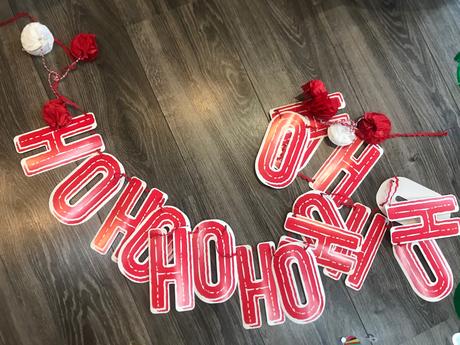 Závesné dekorácie na vianočnú párty,