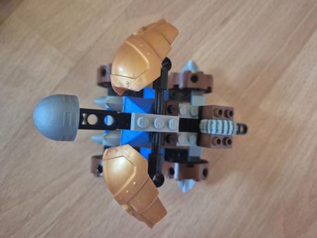 Lego 8877 vladek's dark fortress, 