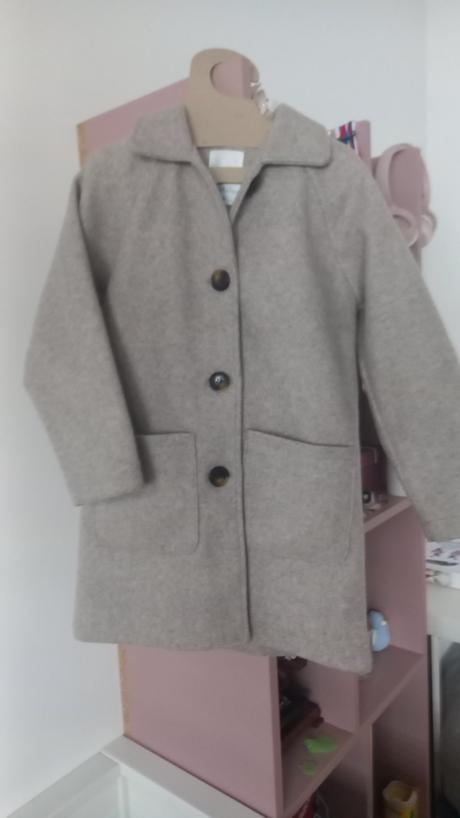 Dievčenský kabátik, 128