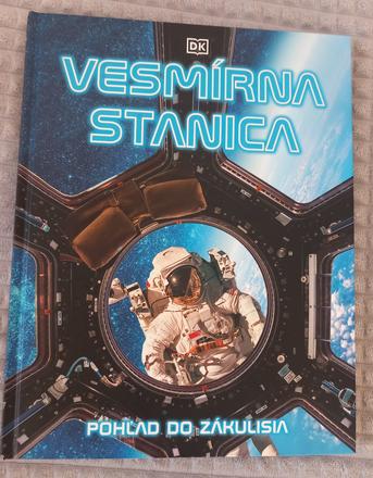 Kniha vesmírna stanica, 