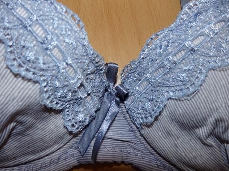 Dievcenska / damska podprsenka, 75a