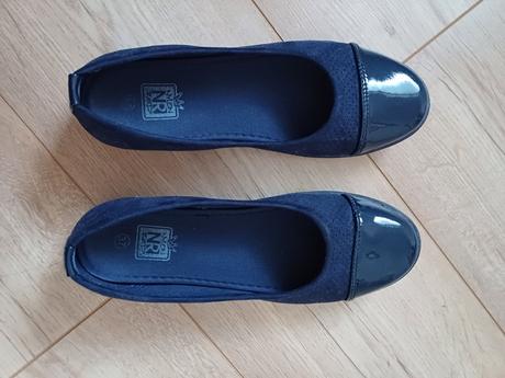 Modré balerinky, 37