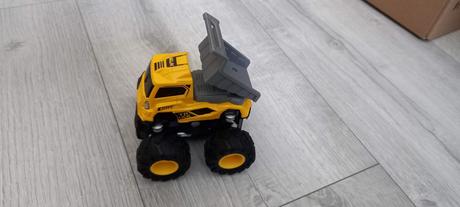 Malé nákladné auto,