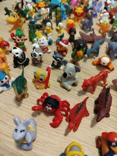 Figúrky z kinder, dinosaury a zvieratka, 