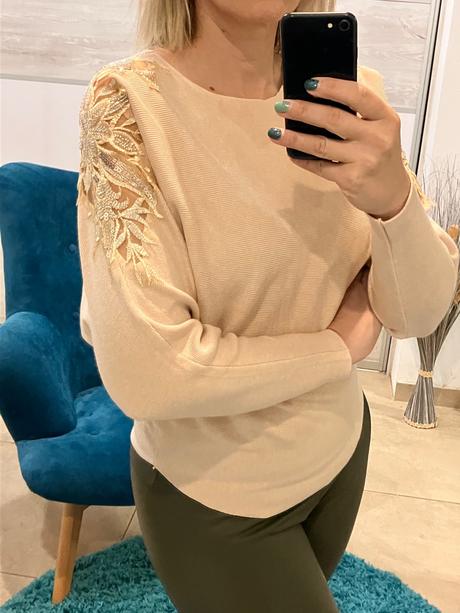 Dámsky sveter s ozdobným rukávom l/xl, l / xl