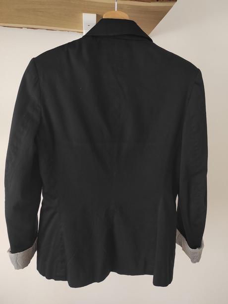 Čierne sako, stradivarius,m