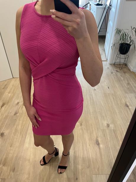 Ružové šat s prekrížením, amisu,s