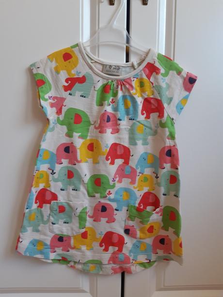 Krasna tunika, next,86