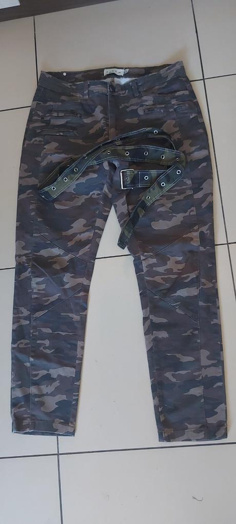 Vojenske nohavice triedime šatník, 38