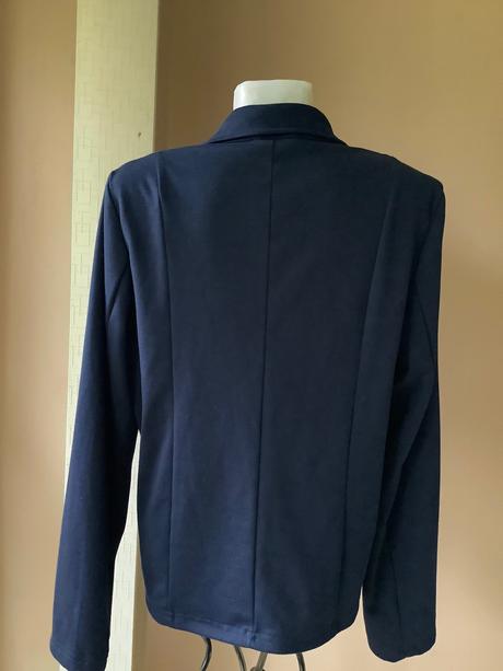 Upletove sako janina/777, 42