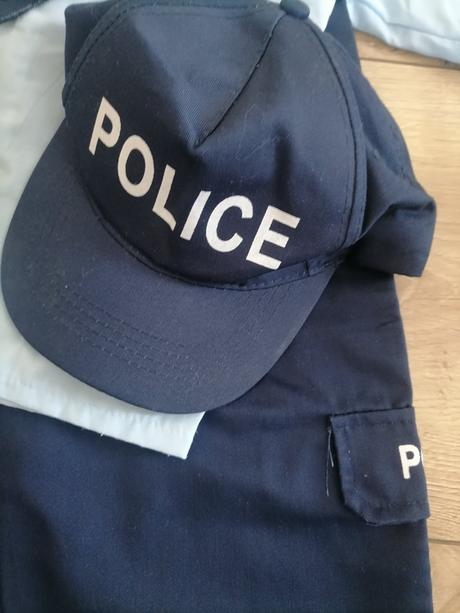 Kostým policajt, 