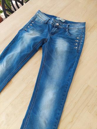 Rifle s kamienkami, 28