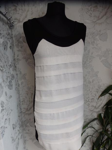 Pekne trendy saty, 36