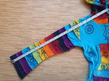 Farebna mikina hippie, 80