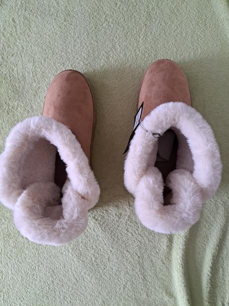 Nové, teplučké, 41