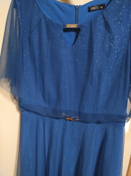 Šaty slávnostné, 42