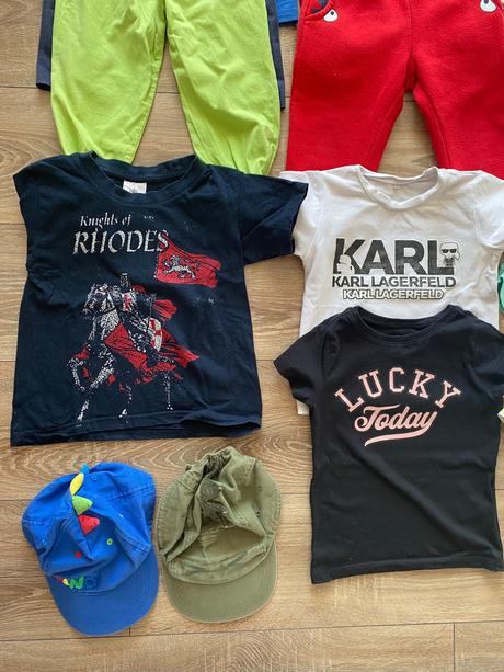 Mix oblečenia, 86–98