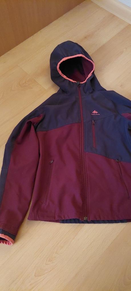 Softshellova bunda velk.11, decathlon,146