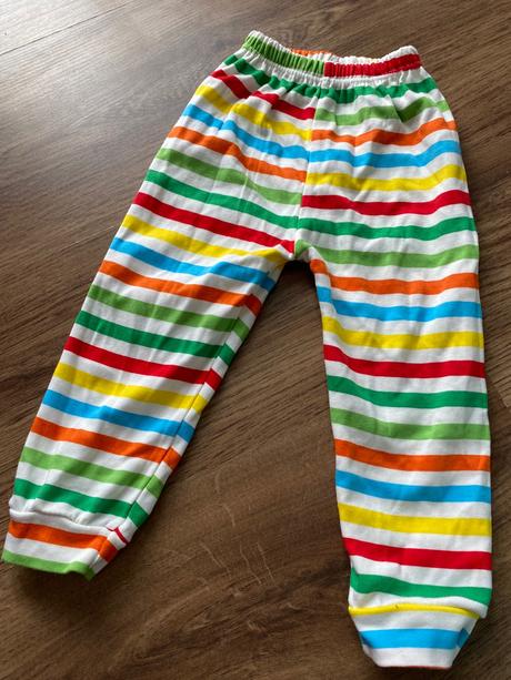 Pasikave farebne teplaky, 74