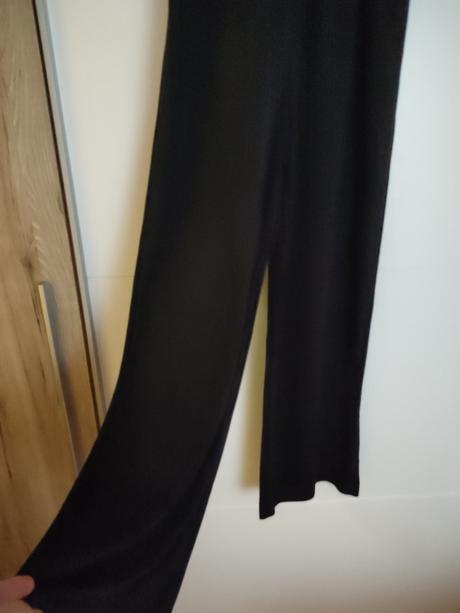 Elegantný overal, 34