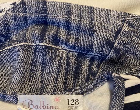 Nenosené šaty balbina, 122