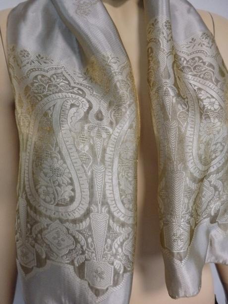 Kvalitná dámska šatka/šál, s