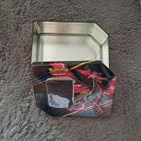 Krabička na pokémon karty, 