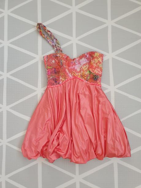 Krasne ziarive rucne site saty, s