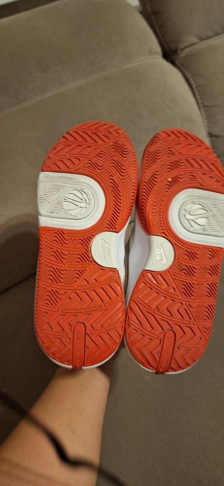 Tenisky na basketbal, nike,40