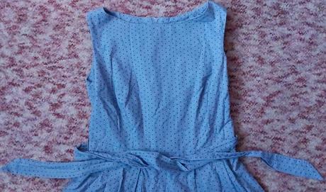 Bledomodré šaty, orsay,s