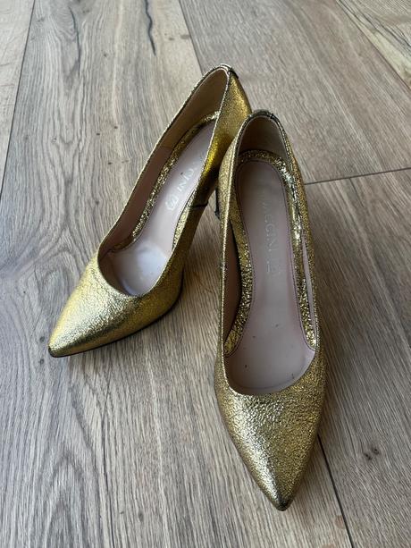 Kožené lodičky, 37