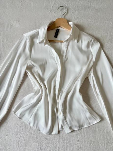 Elegantná saténová košeľa, amisu,xs