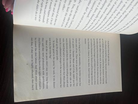 Kniha my brothers name is jessica, 