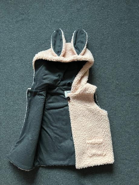 Vesta s uškami, reserved,92