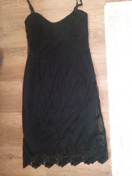 Cierne saty c. 38, m