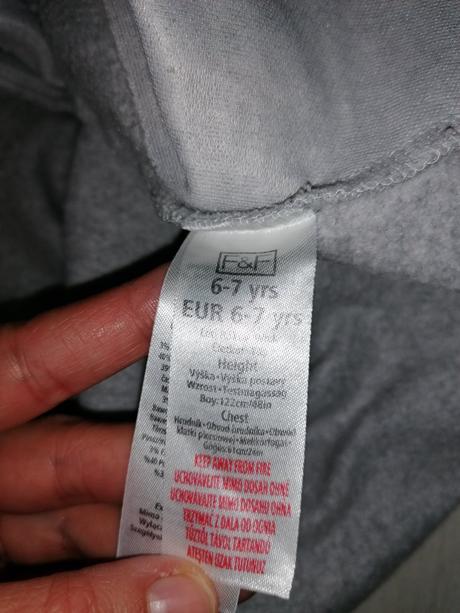Mikina 6-7 rokov, f&f,122