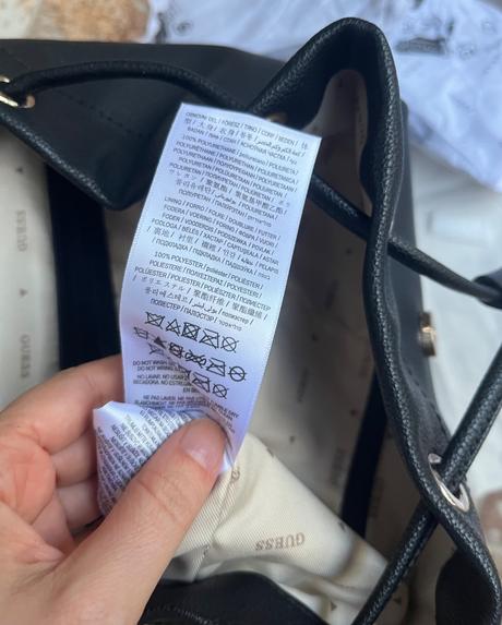 Nový ruksak guess s visačkou, guess