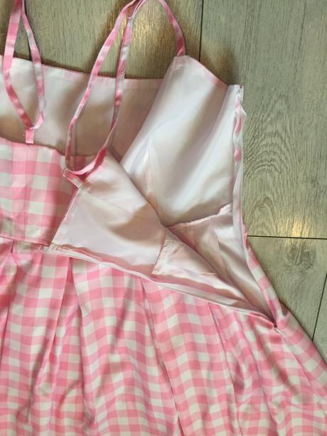 Damsky kostym barbie  l, 