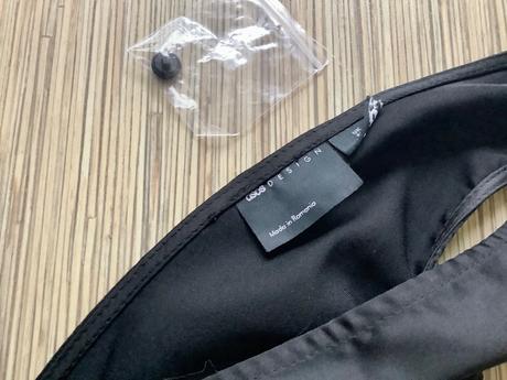 Krásne šaty asos, s