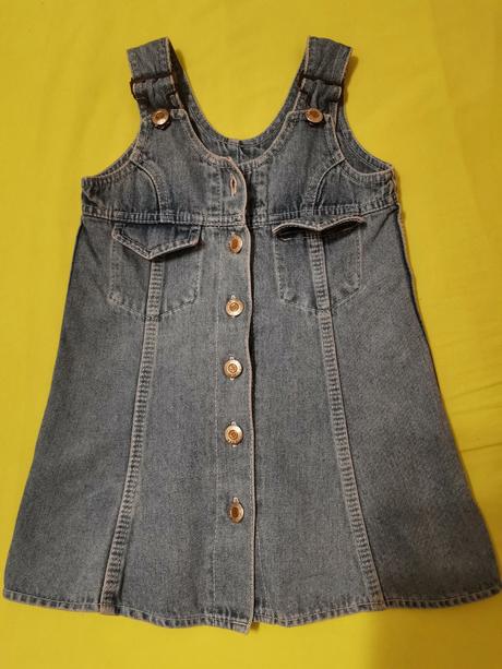 Rifľové šaty na traky, 110