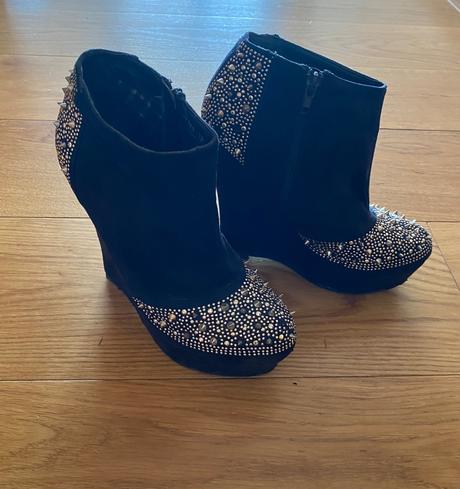 Čierne členkove topanky, 39