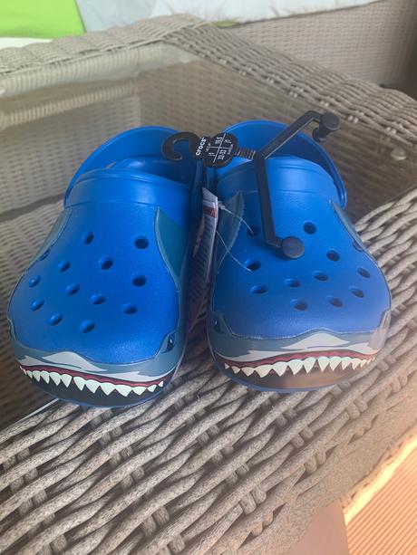 Crocs zralok, crocs,33