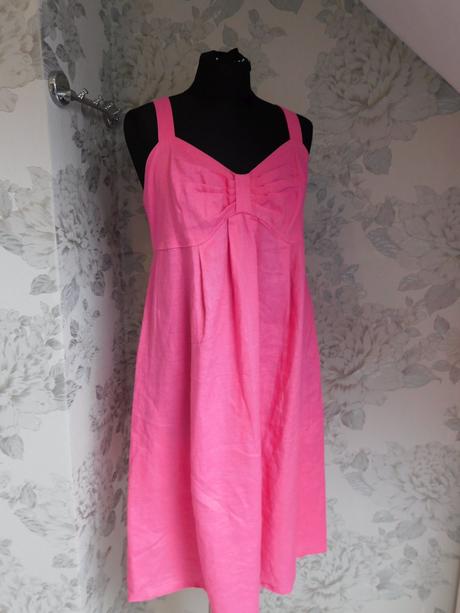 Kvalitne lanove šaty, 42