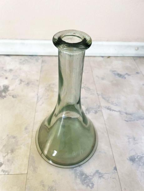 Váza/karafa z hrubého skla, 