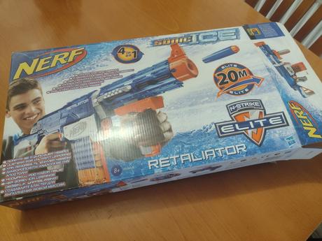 Nerf retaliator elite 4in1 + bonus laser+ krabica, 